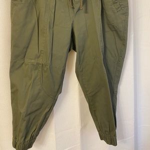 Olive green Capri. Tie waist gathered bottom.